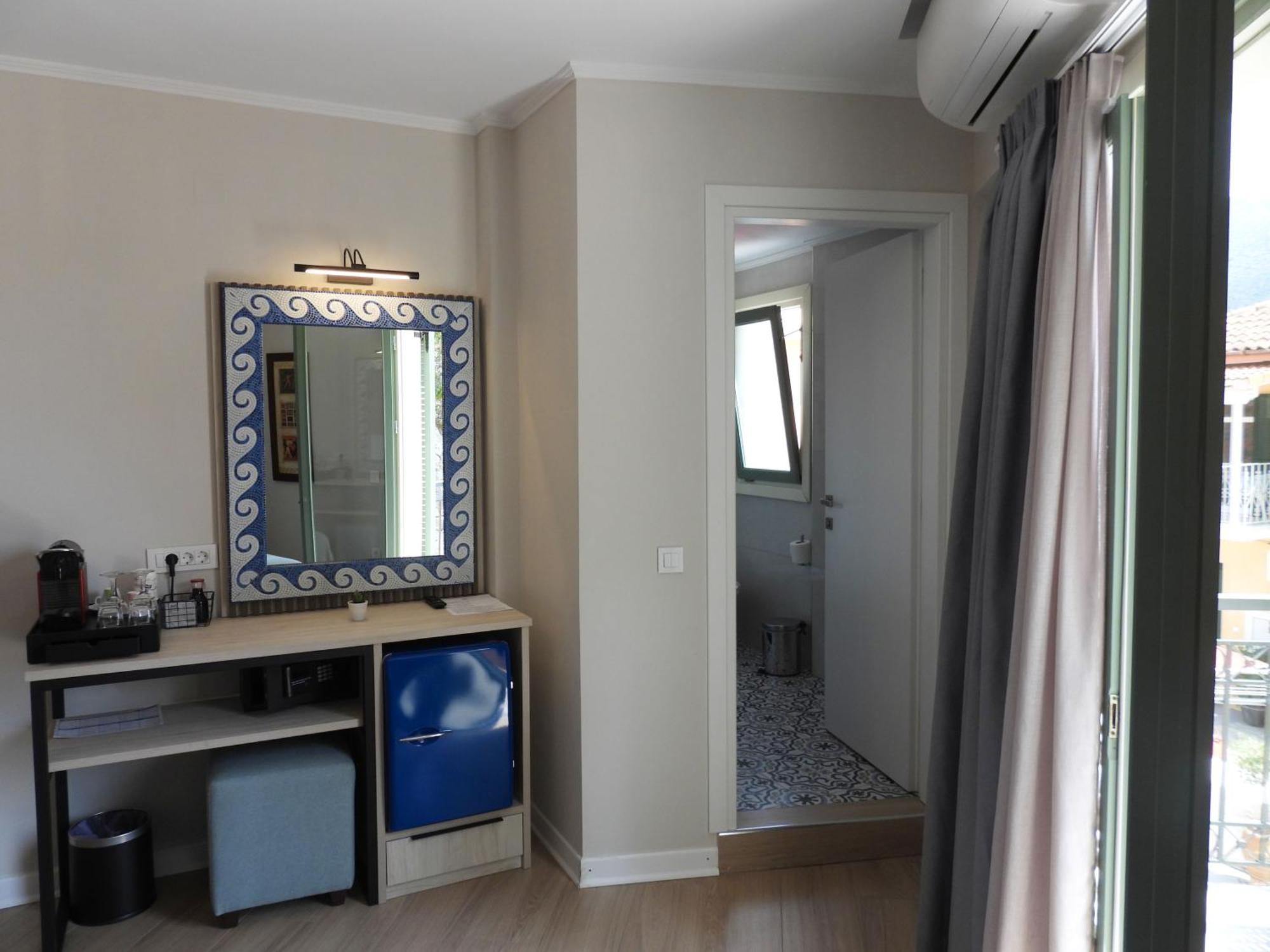 Saint George Hotel Parga Room photo
